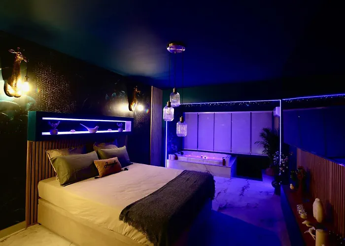 Flower Suite And Spa